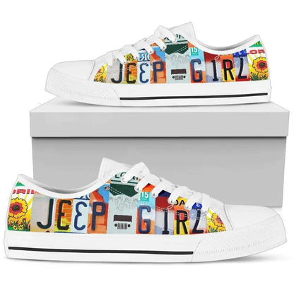 Jeep Fashionable Black Low Top Canvas Shoes For Women